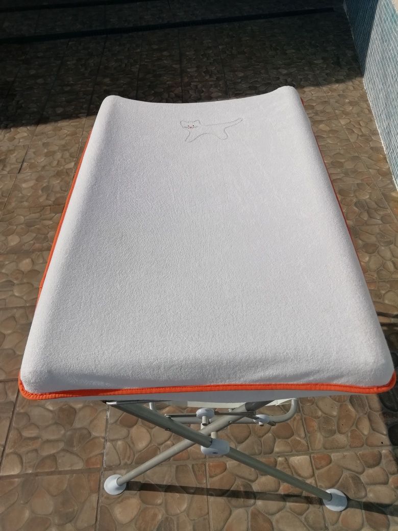Fraldario   Banheira e Cadeira de Mesa