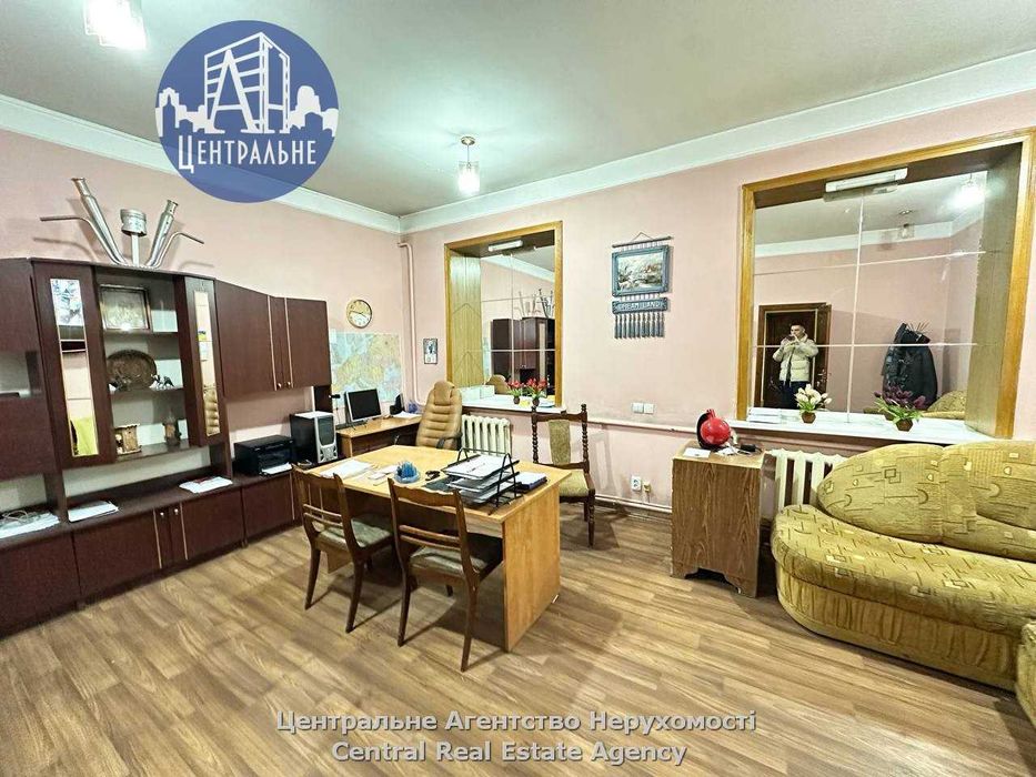 Оренда фасадного комплексу приміщень