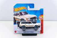 HOT WHEELS Toyota Land Cruiser 80 J80 Series 204/250 Then and Now 3/10