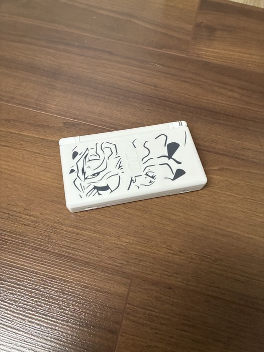 Nintendo ds lite girarina