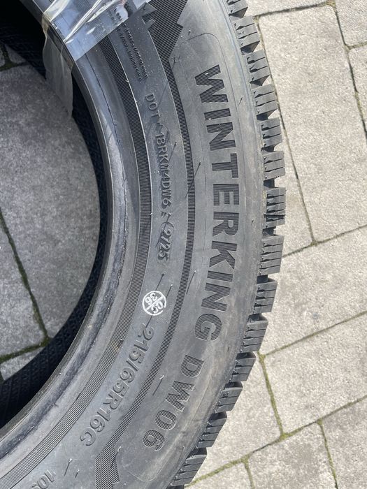Нові Зимові шини Doublestar Winterking DW06 215/65 R16C