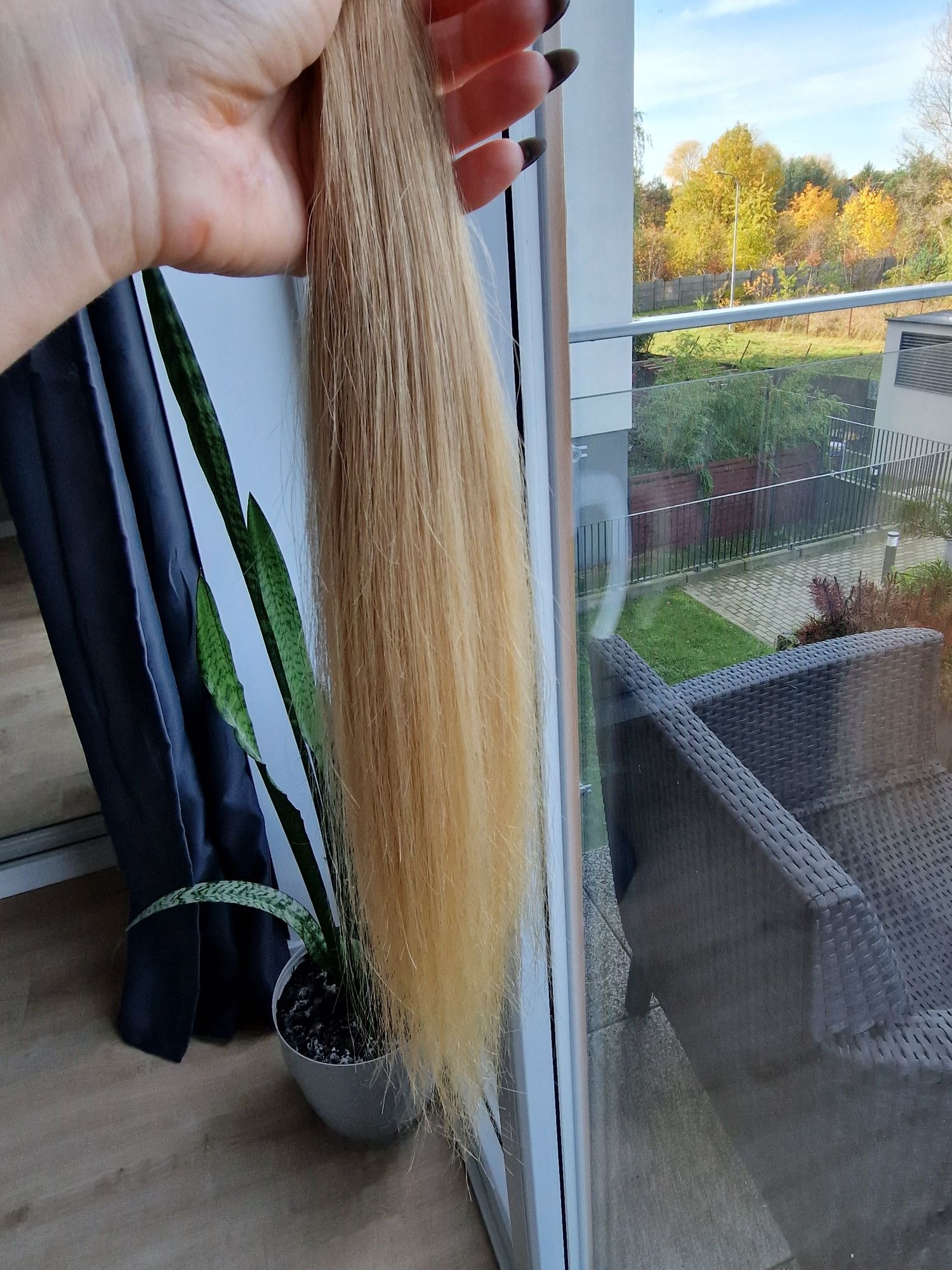 Włosy tape on kanapki ombre blond