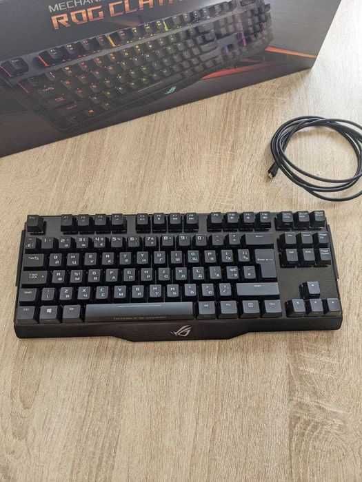 Клавіатура ігрова ASUS ROG Claymore CORE