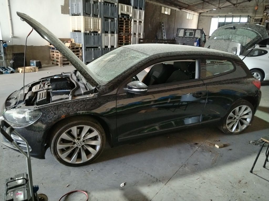 Vw scirocco 1.4tsi acidentado