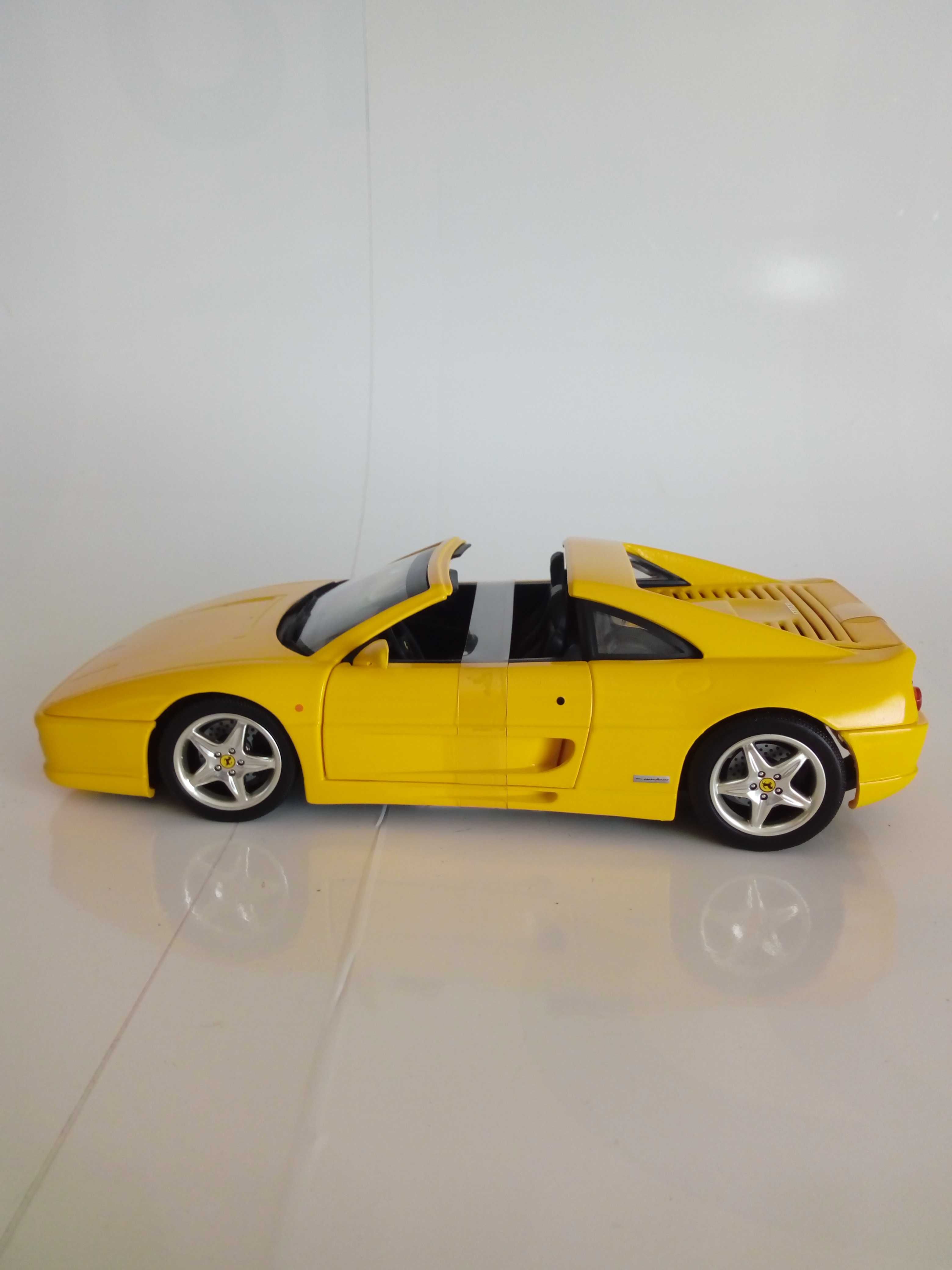 Carro Miniatura de Coleção