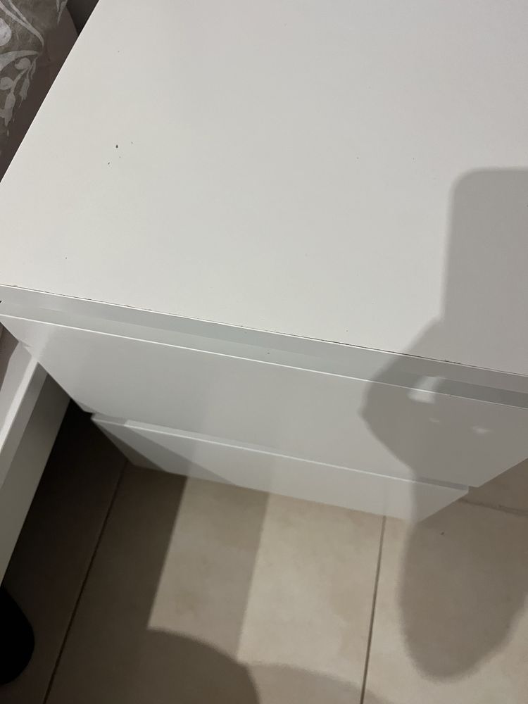 2 mesas de cabeceira malm ikea