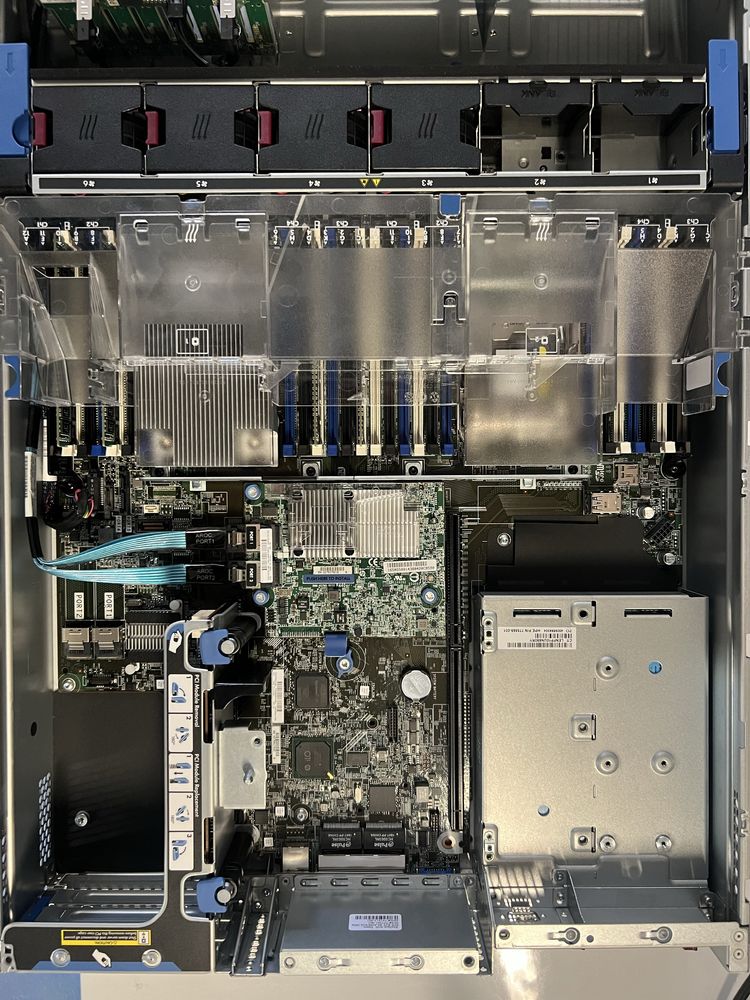 Сервер HP ProLiant DL 380 Gen9 Xeon E5 2620 v4