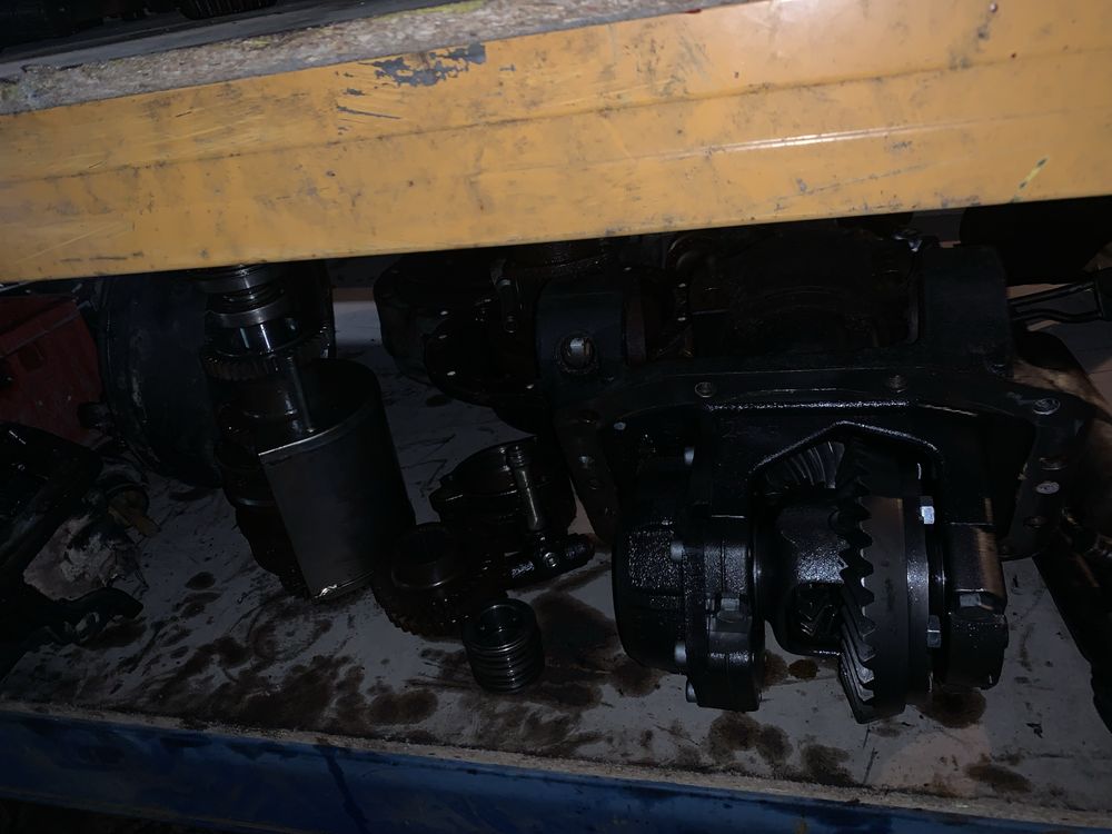 New holland t5.90 czesci zwolnica