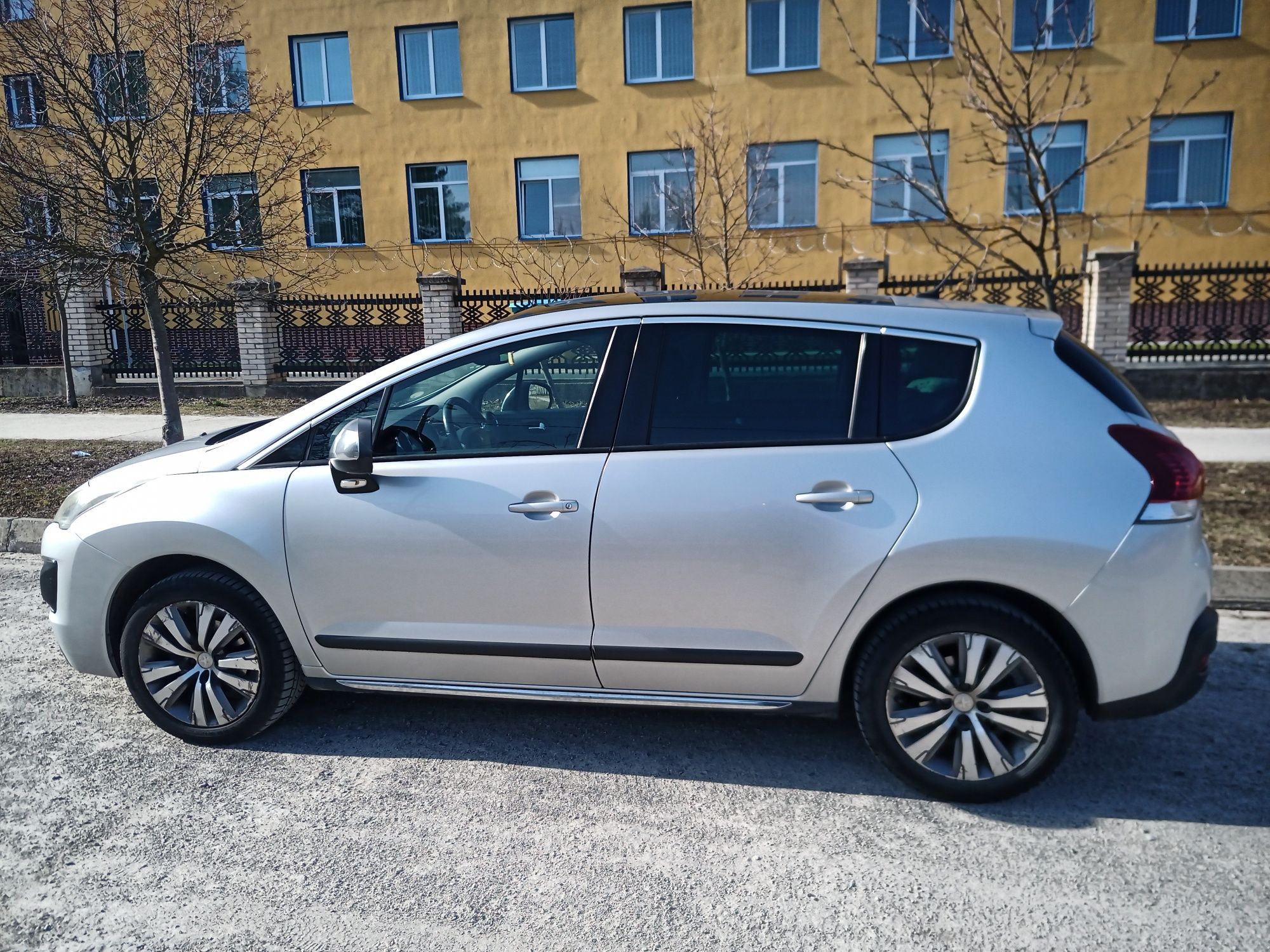 Peugeot 3008 Allure  AdBlue e-HDI 120