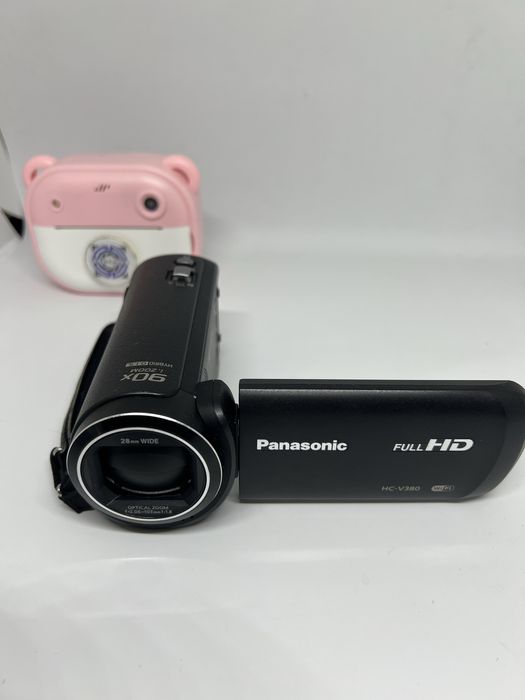 Відеокамера Panasonic hc-v380