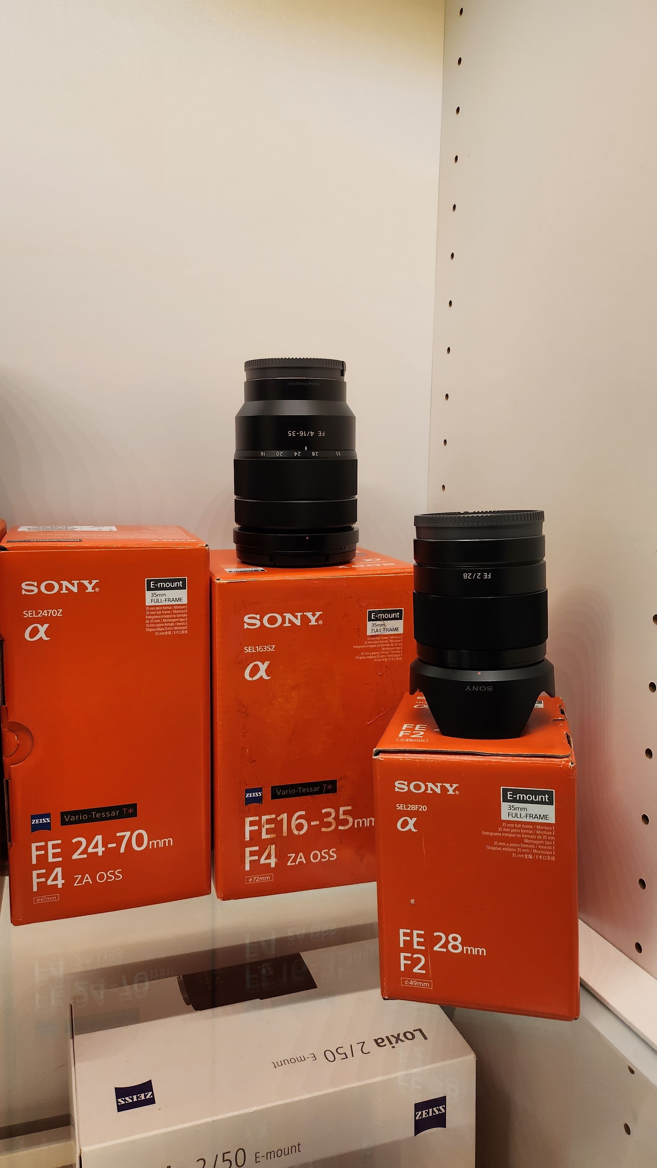 Sony Zeiss Vario-Tessar® T* FE 16-35 mm F4 ZA OSS (SEL1635Z) nova