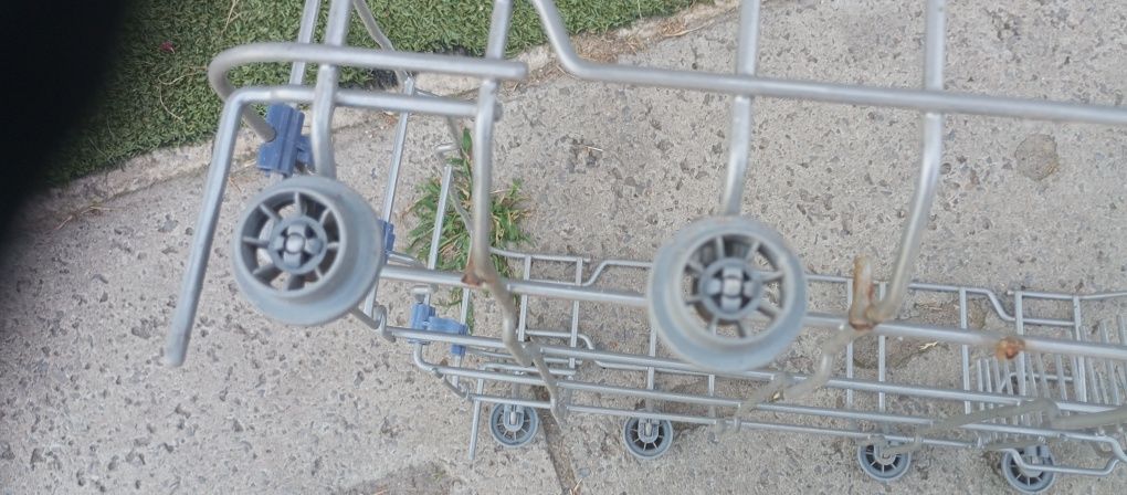 Rolka ( rolki ) kosza dolnego zmywarki amica kosz zmywarki Amica