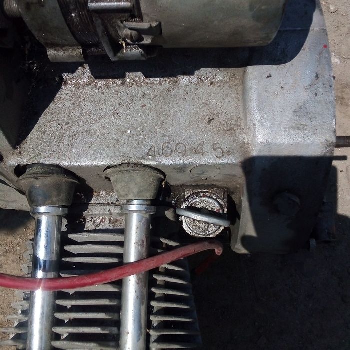 Двигун до мотоцикла Дніпро.