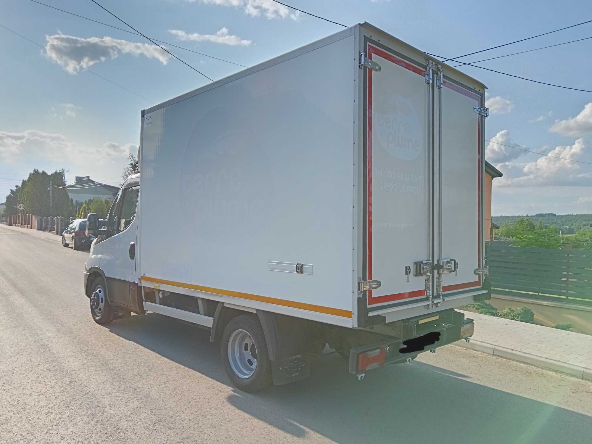 Iveco Daily 35c14 Chłodnia Izoterma 3.4m CARRIER XARIOS 350 winda