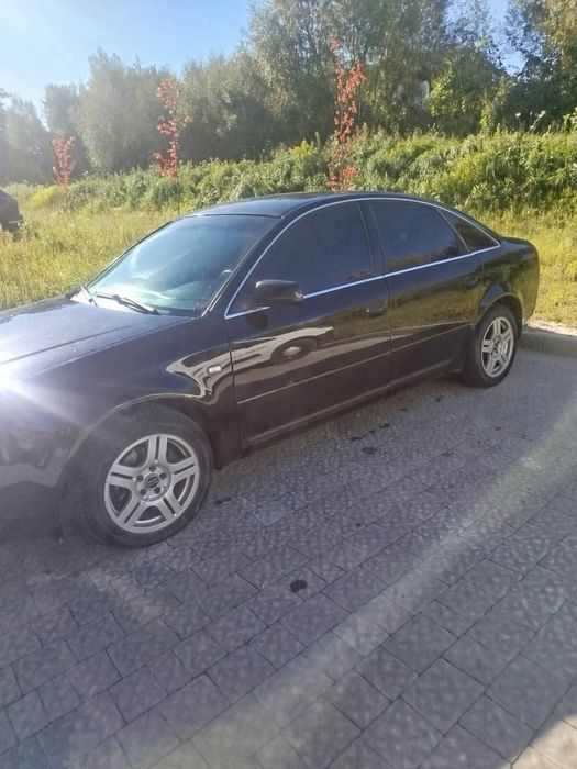 Авто автомобіль Audi A6