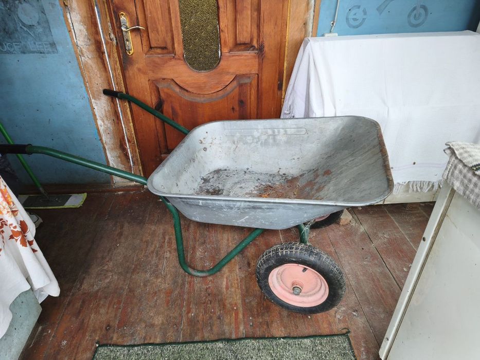 Тачка садова двоколісна