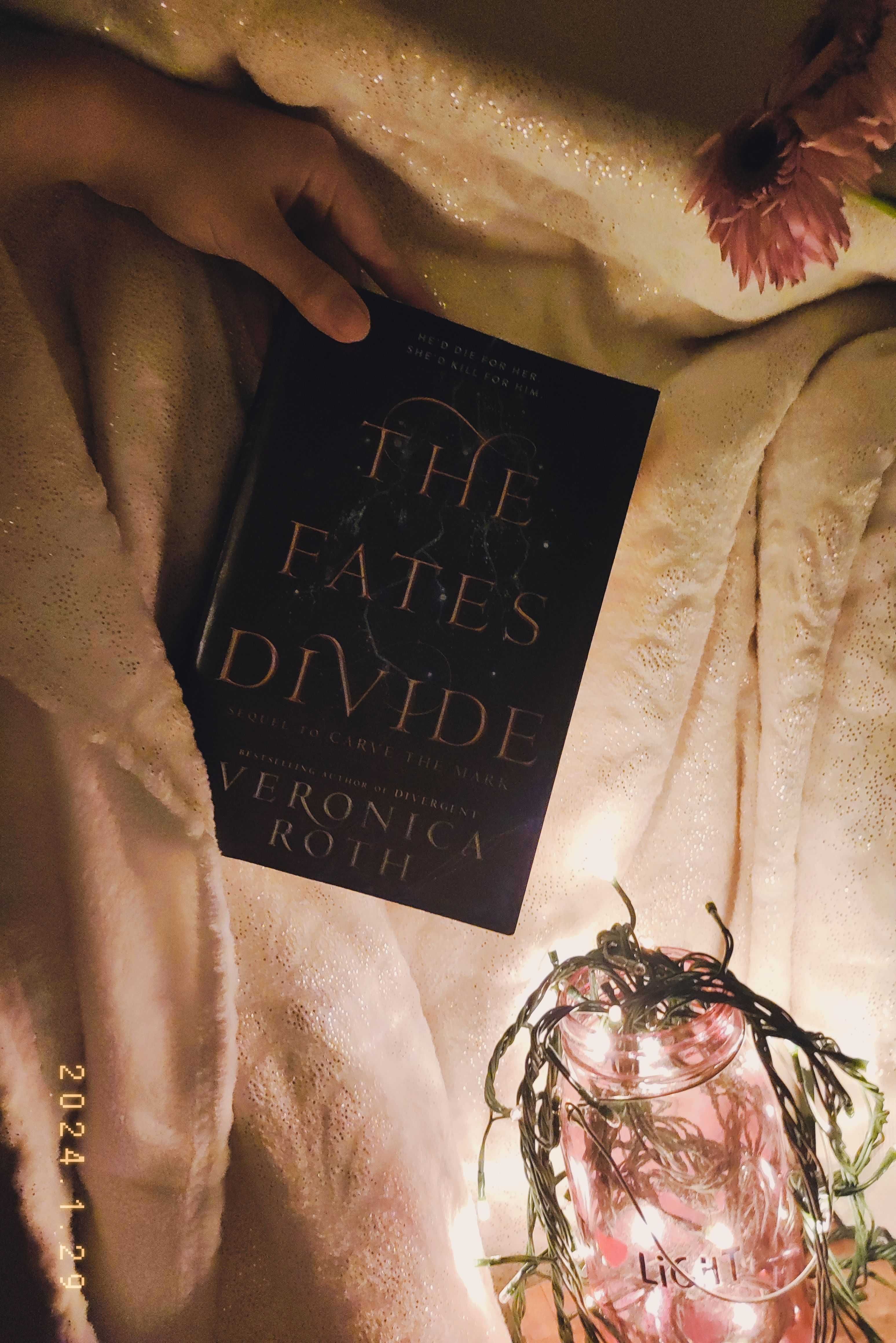 The Fates Divide – Veronica Roth (3€ portes incluídos)