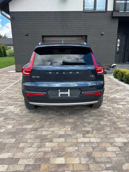 Volvo XC40  2021