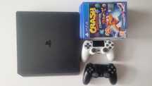 PlayStation 4 [PS4] + gry + 2 pady