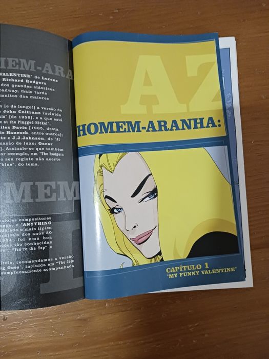 Homem aranha azul em português de Portugal