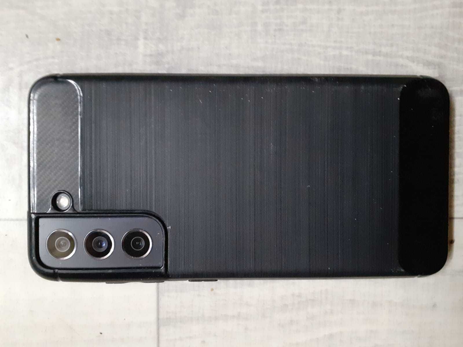 Samsung S21 FE stan idealny, z org pudełkiem, bez ładowarki, z etui.