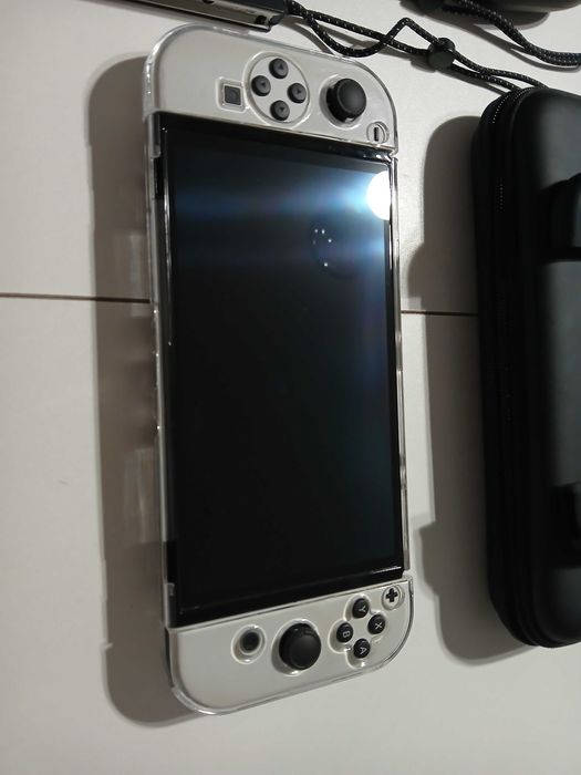 Sprzedam Nintendo Switch Oled