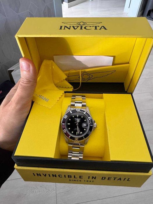 Invicta годинник