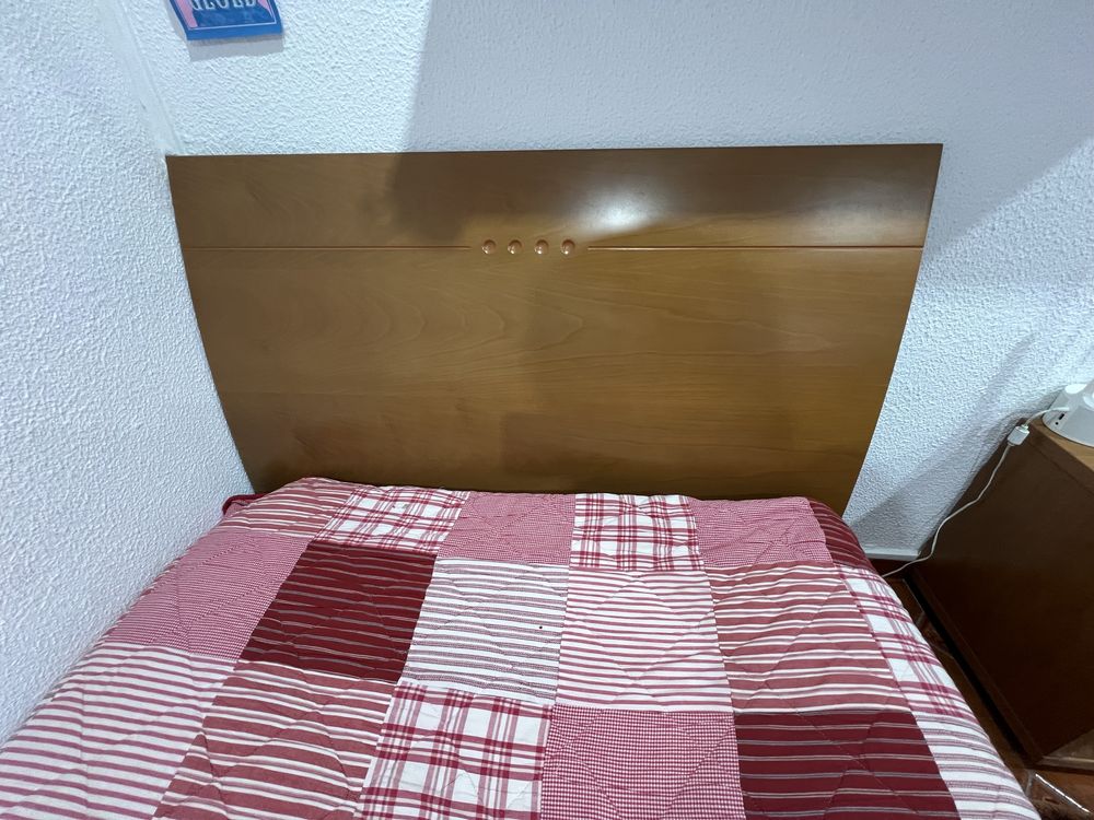 Cama de Solteiro com colchão