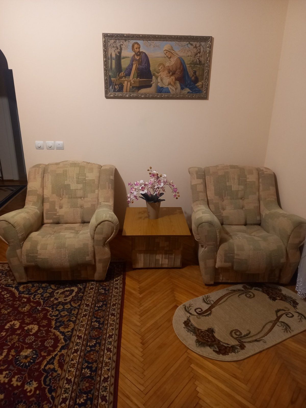 Б/У Крісла та столик
