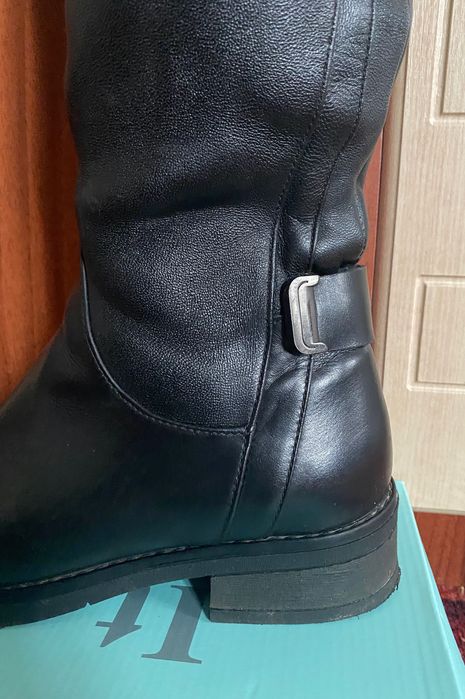 Продам шкіряні сапожки 39р.