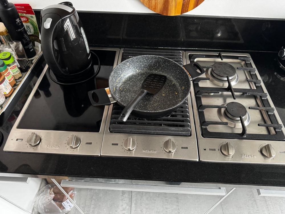Barbecue Grill com aquecimento elétrico em aço inox Mielle