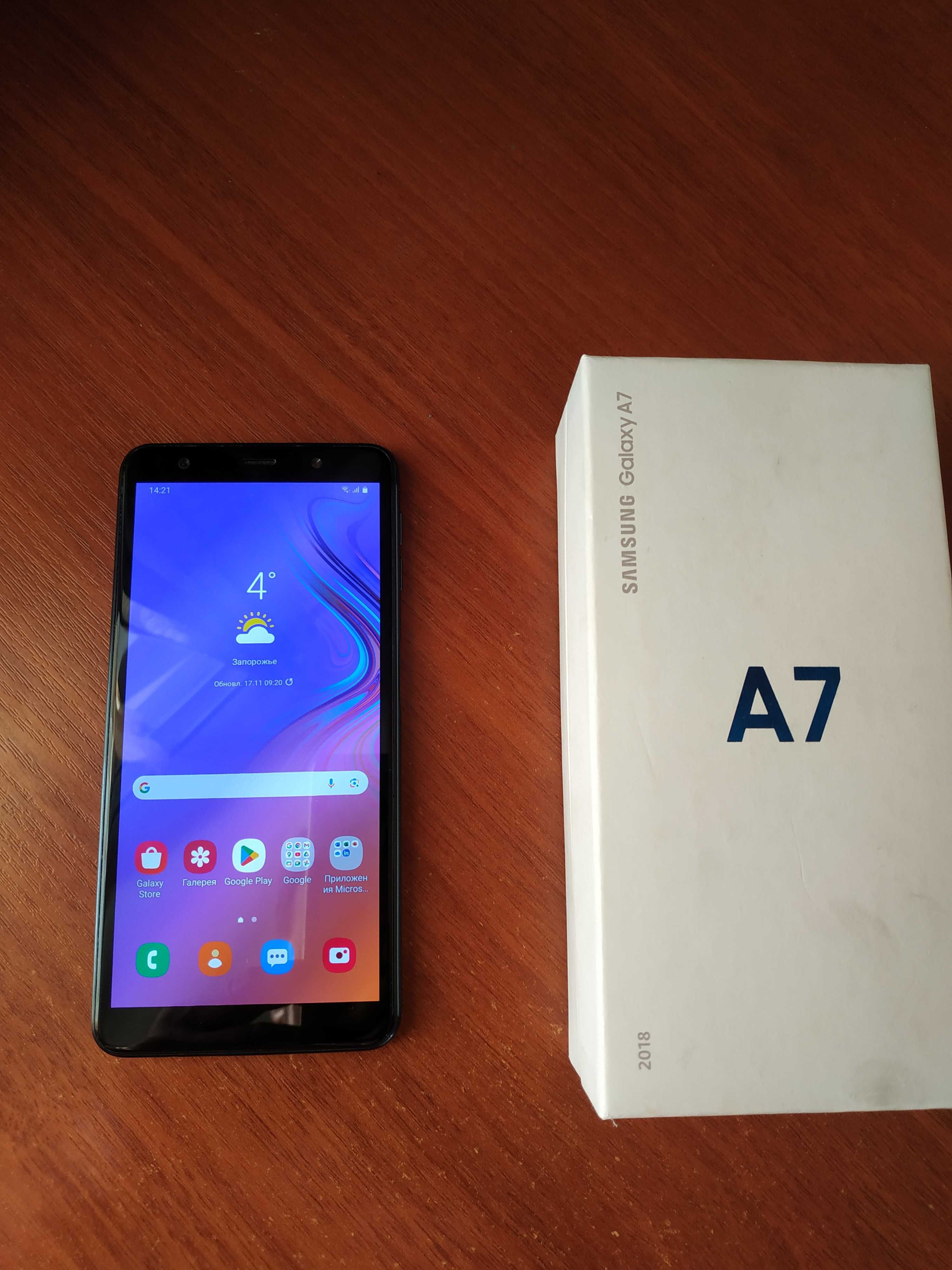 Samsung Galaxy A7 (2018) 4/64 Gb NFC