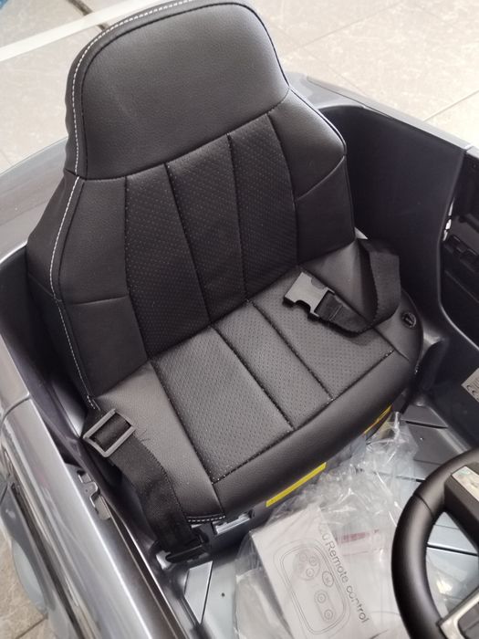 Carro eléctrico criança 12v 2 motores BMW 6gt