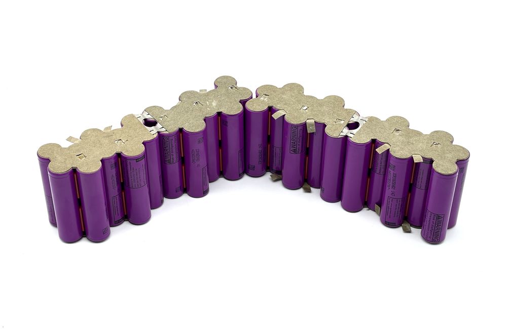 Акумулятор LG Chem ICR18650HD2 2000mAh 25А 18650 Li-ion