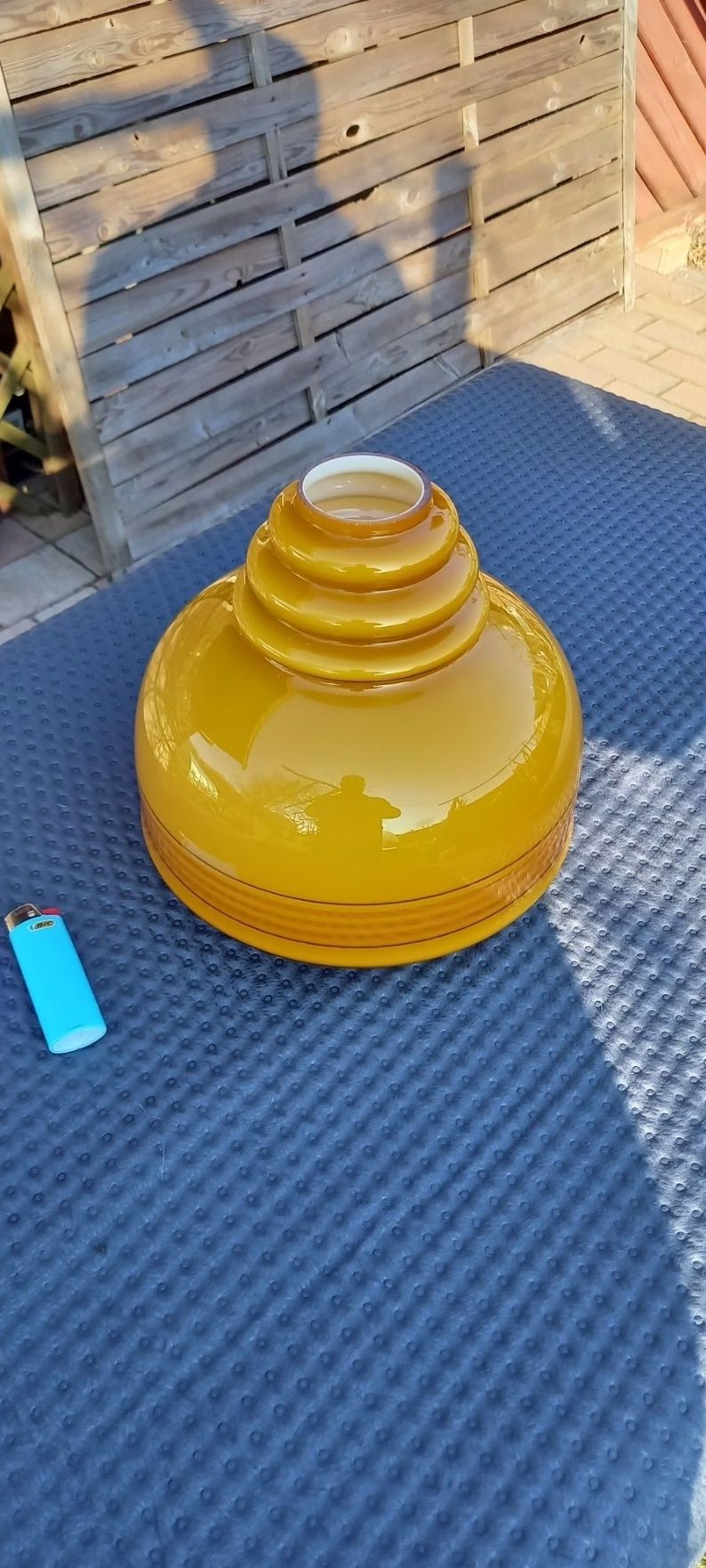 Klosz lampa żyrandol wisząca kolor bursztynowy lata PRL u P