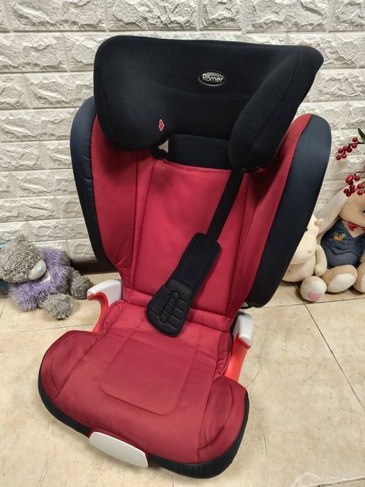 Автокрісло BRITAX ROMER KIDFIX XP Група 2/3 (15-36 кг) бустер