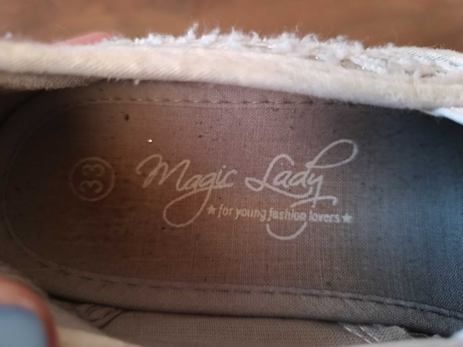 Tenisówki białe, koronkowe 33