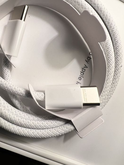 Оригинальний кабель Apple USB-C от айфона 15, ipad