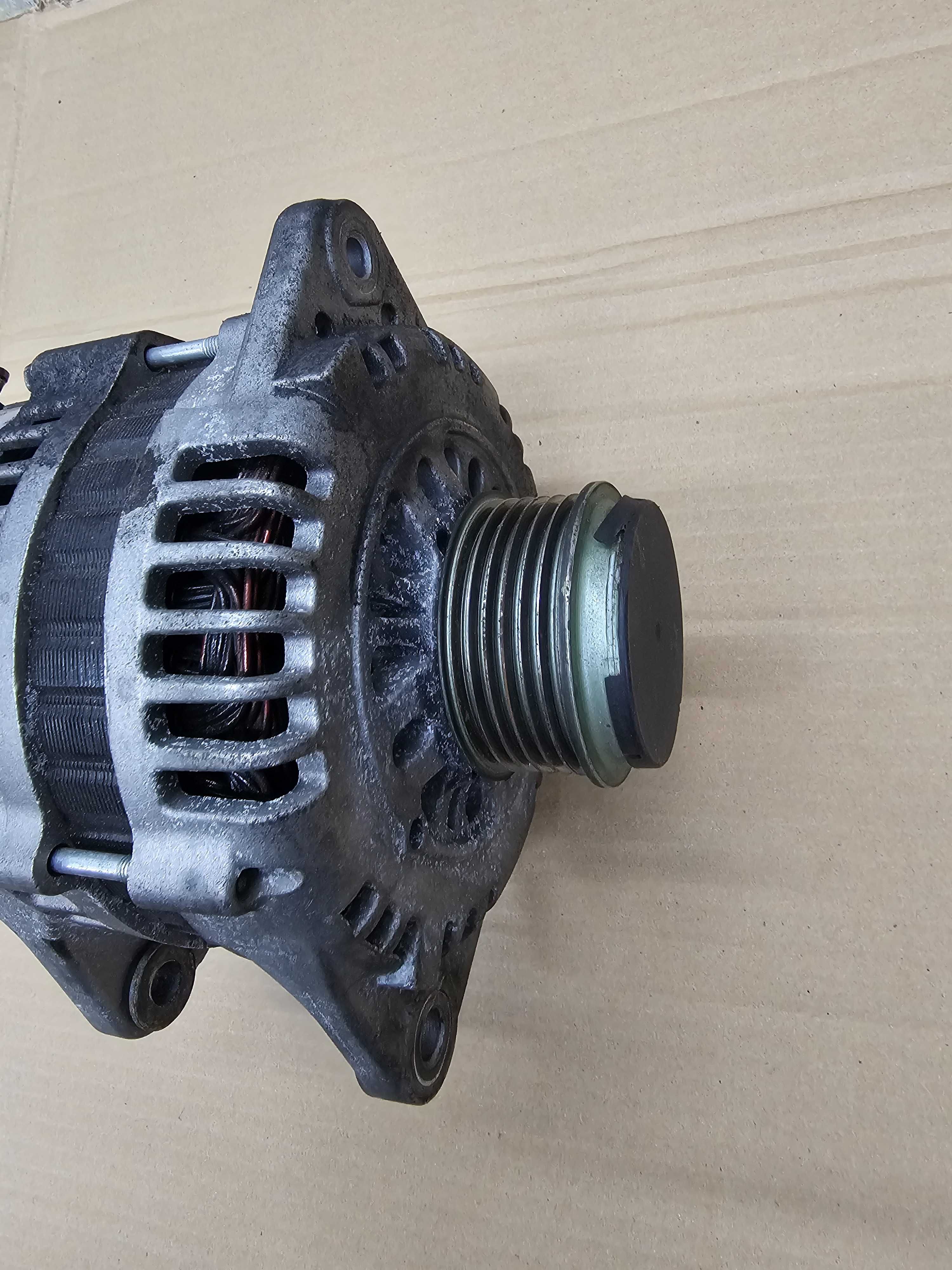 Alternator Opel Astra H Z17DTH z Vaku Pompą