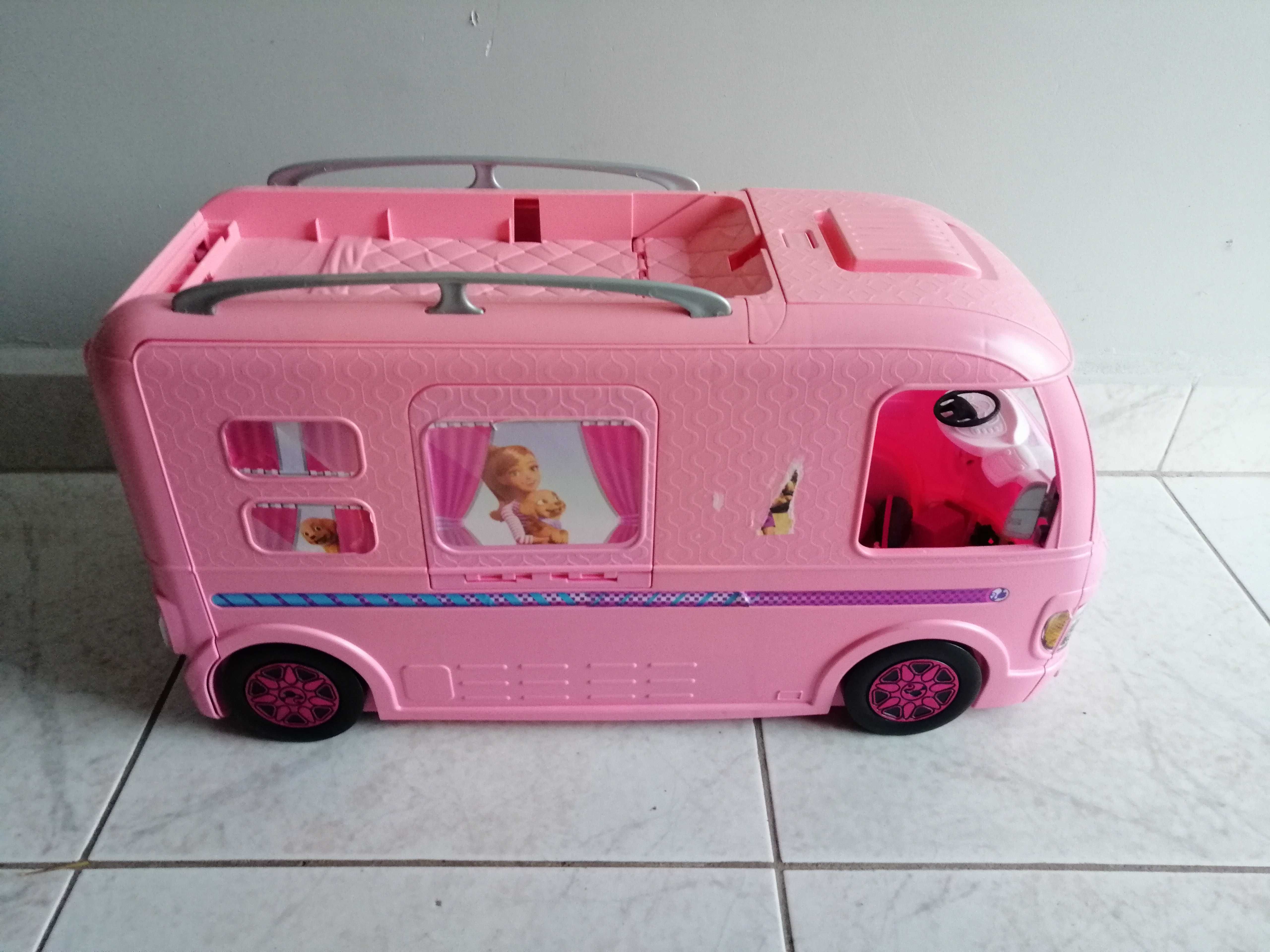 Samochód dla lalki Barbie