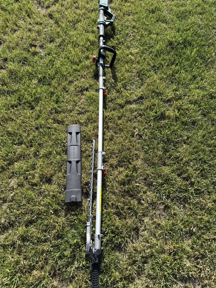 Кущоріз з телескопічною трубою Parkside PHSL 900 B4