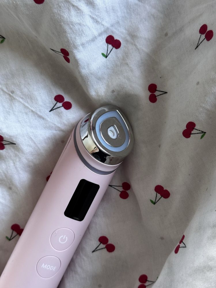 Medicube Ager PRO з коробкою комлектом