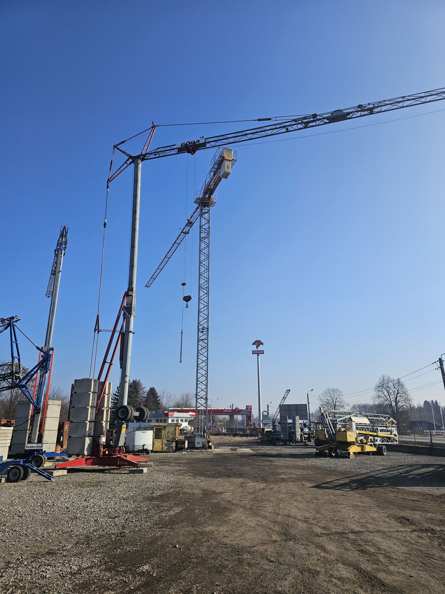 Żuraw szybkomontujacy 30m 2.4t  2004 żuraw wieżowy dolnoobrotowy
