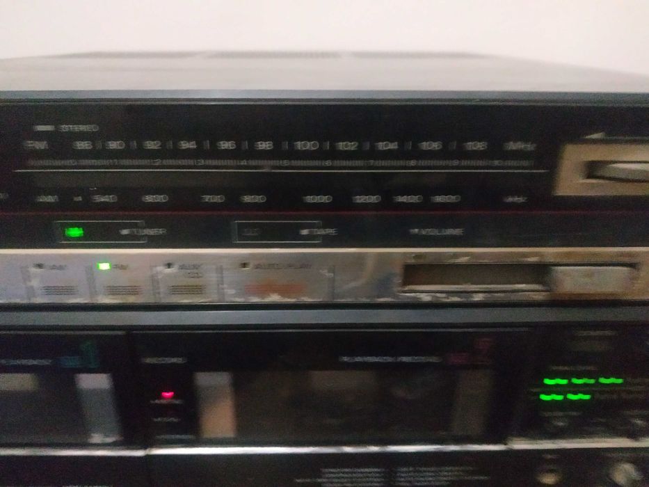 магнитола духкассетная с приемником  SANYO