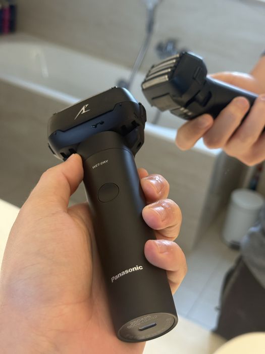 Golarka Panasonic ES-LM51 5 ostrzy, silnik 70000, USB C