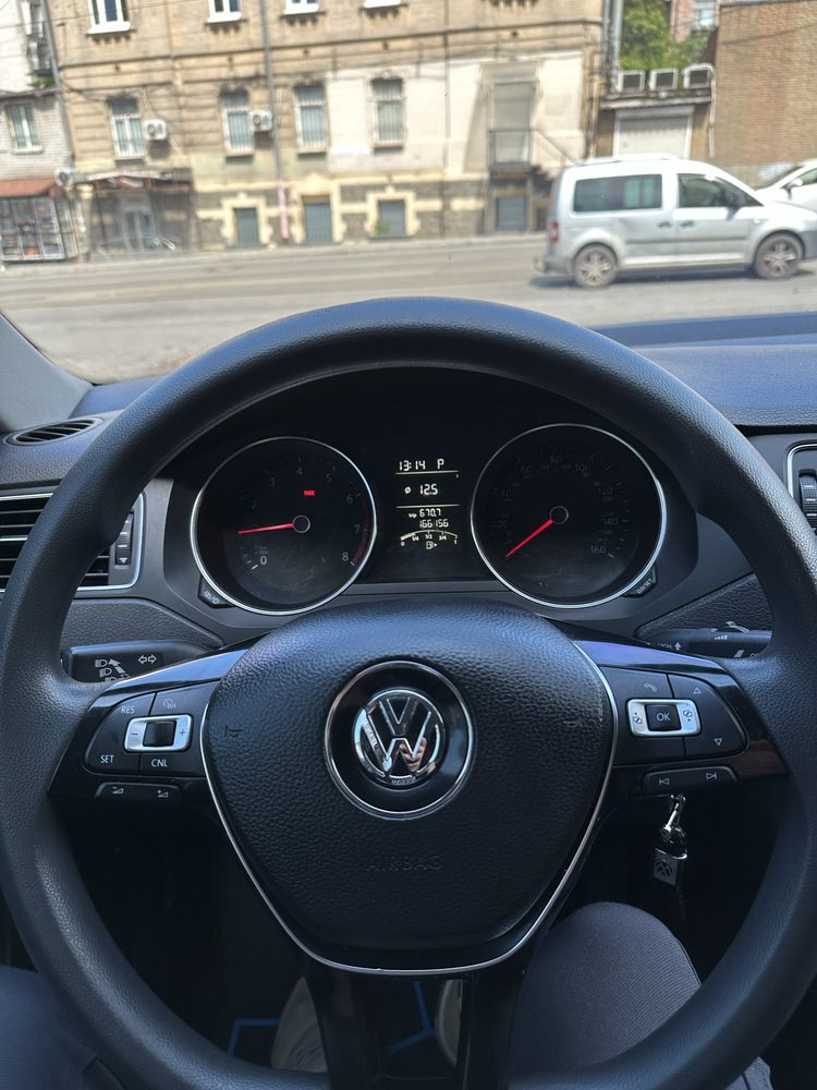 Volkswagen jetta 2016