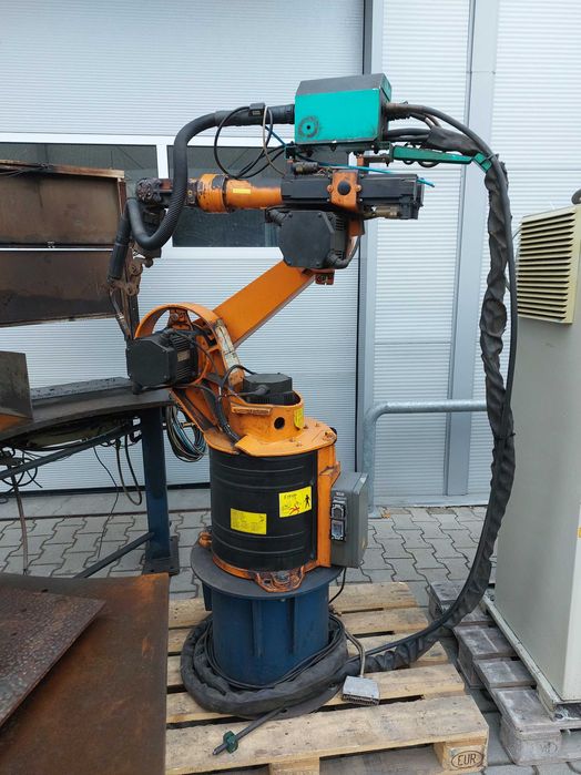 Zautomatyzowane stanowisko spawalnicze spawarka MERKLE PU KUKA KR360/6