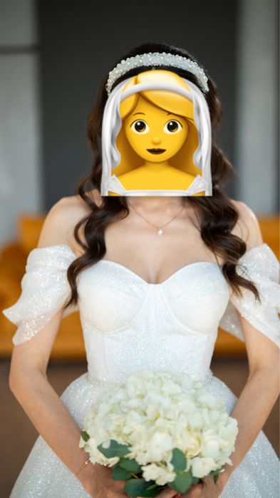 Весільна сукня s