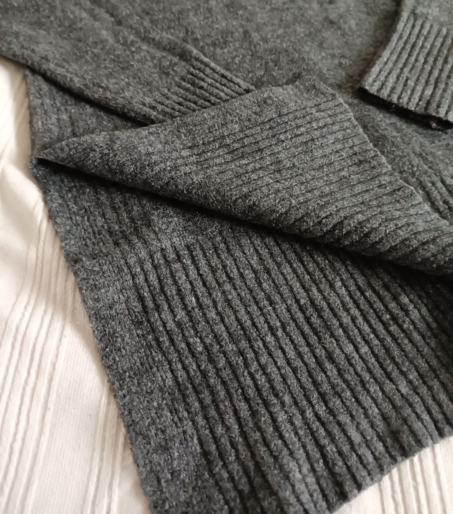 Szary sweter H&M rozmiar xs 34 wełna alpaka