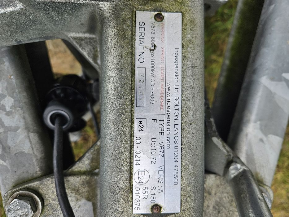 Przyczepa towarowa/furgon zamykana